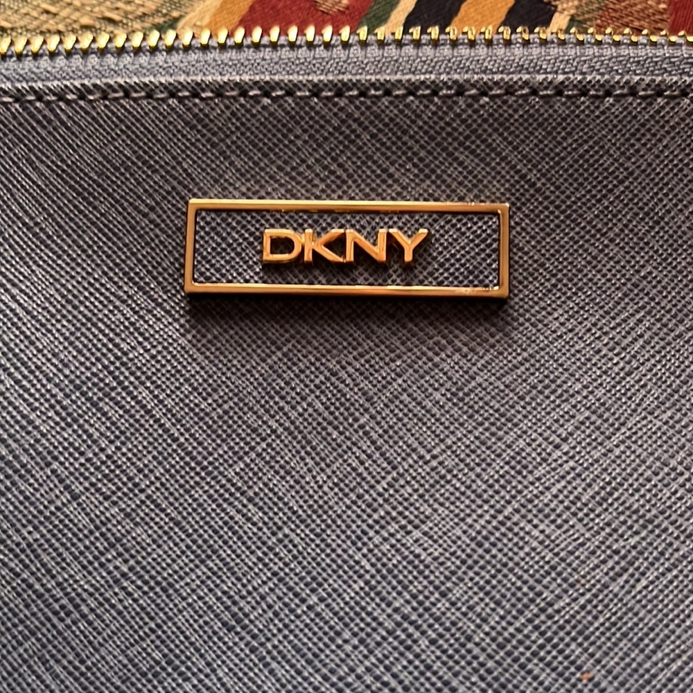DKNY POUCH BAG